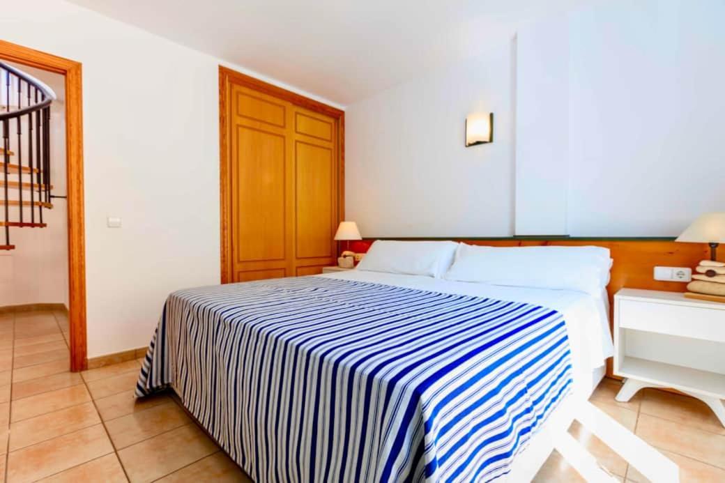 Apartamentos Sa Varadero 3D Vista Mare Laterale Ес Пухолс Екстериор снимка